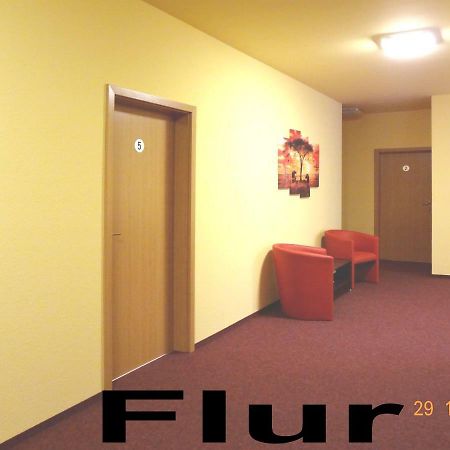 Ferienwohnung Direkt In イルメナウ エクステリア 写真