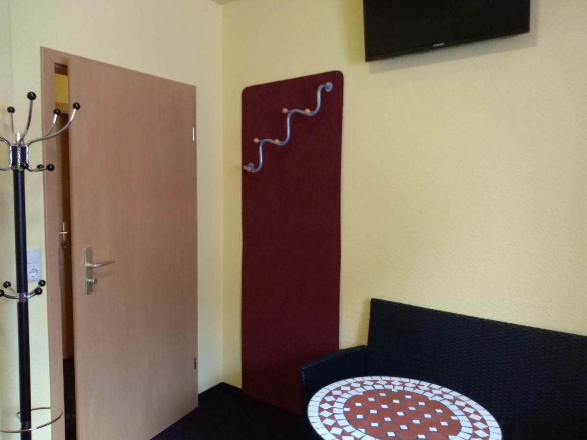 Ferienwohnung Direkt In イルメナウ エクステリア 写真