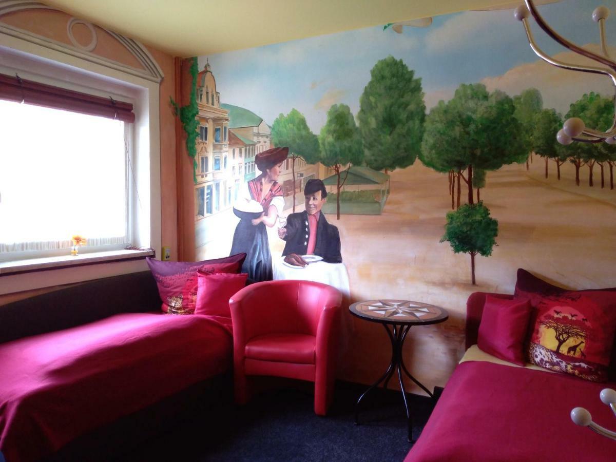 Ferienwohnung Direkt In イルメナウ エクステリア 写真
